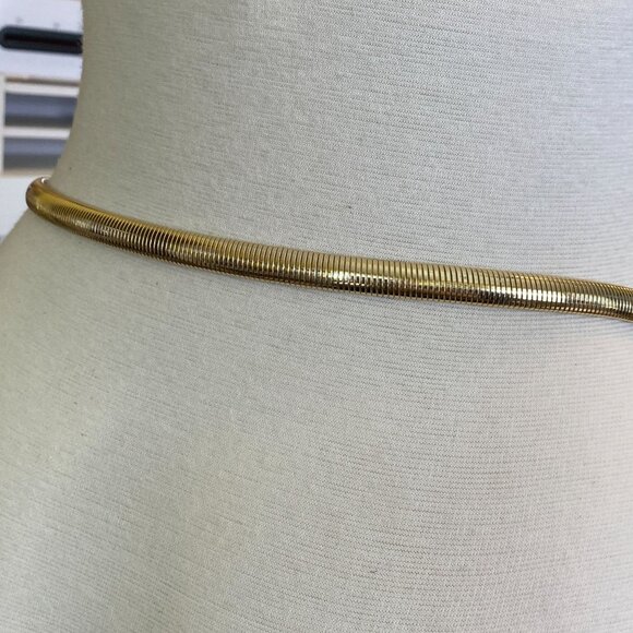 VTG Anne Klein skinny gold stretch belt Size Small medium 80s 90s disco metal - Picture 8 of 10